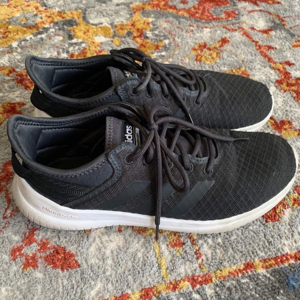 Adidas tennis shoes